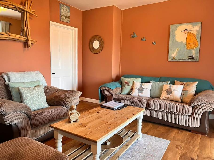 Blue Anchor House - Seaview, Hot Tub Apartments Exterior foto