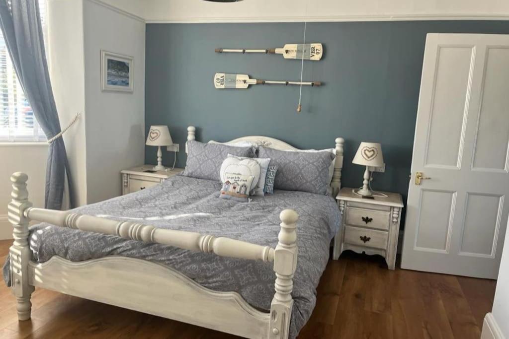 Blue Anchor House - Seaview, Hot Tub Apartments Exterior foto