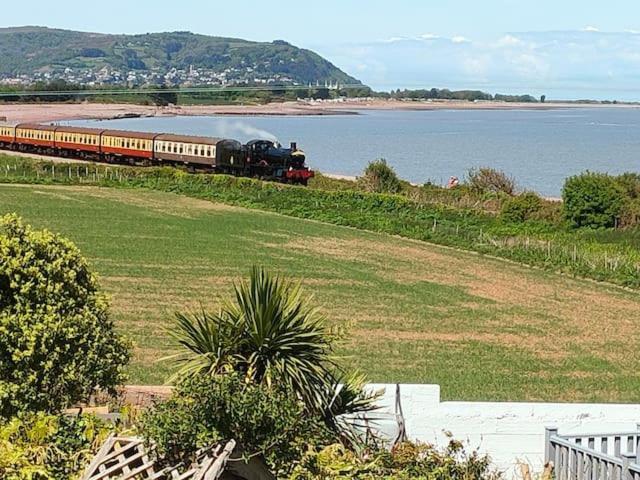 Blue Anchor House - Seaview, Hot Tub Apartments Exterior foto