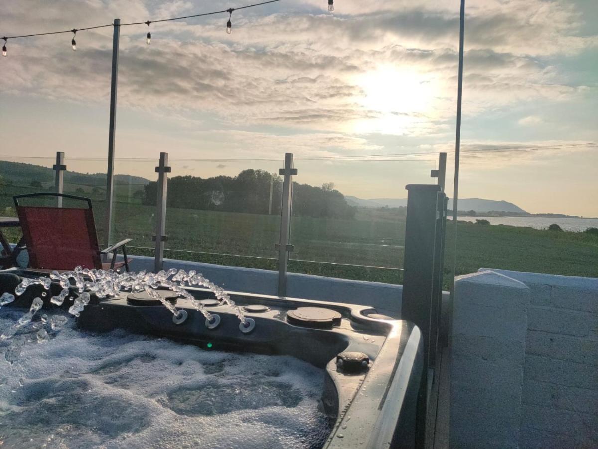 Blue Anchor House - Seaview, Hot Tub Apartments Exterior foto