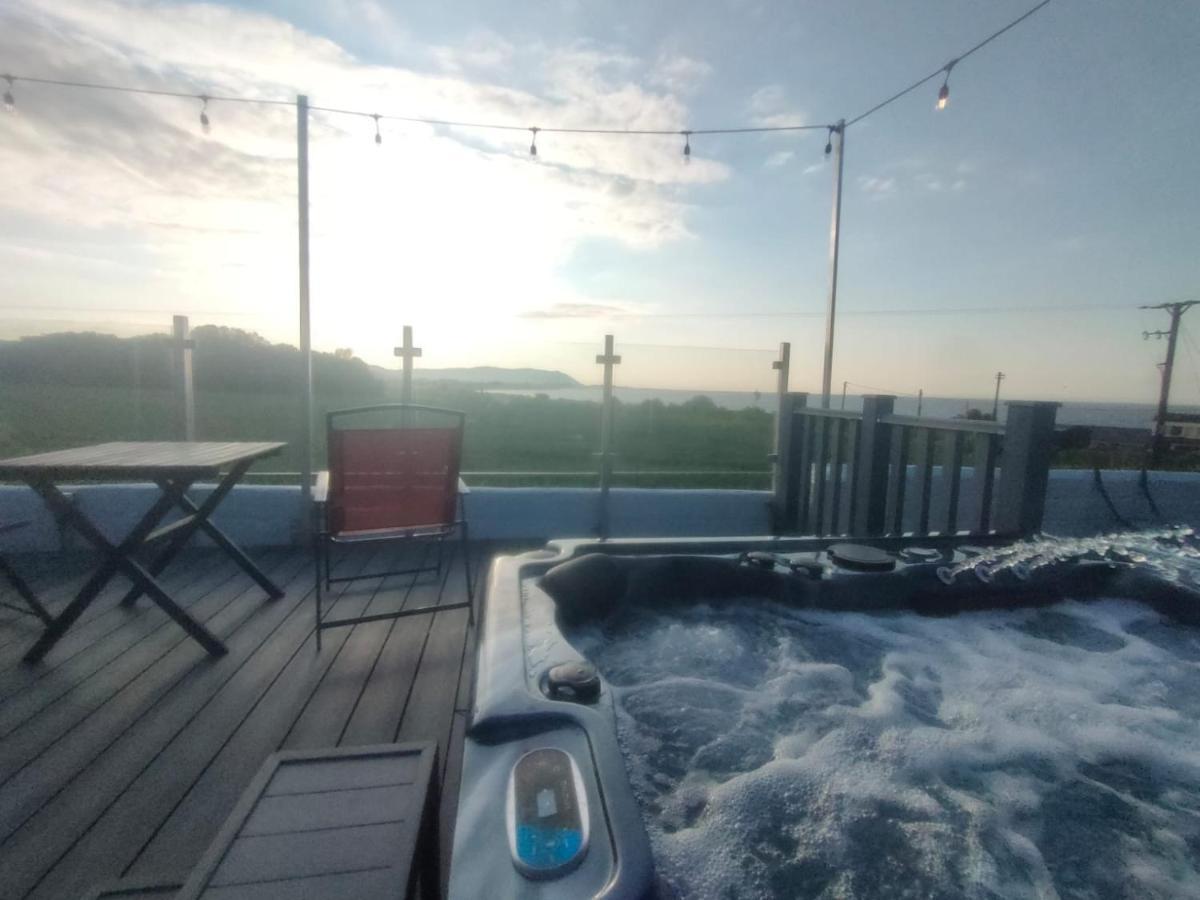 Blue Anchor House - Seaview, Hot Tub Apartments Exterior foto